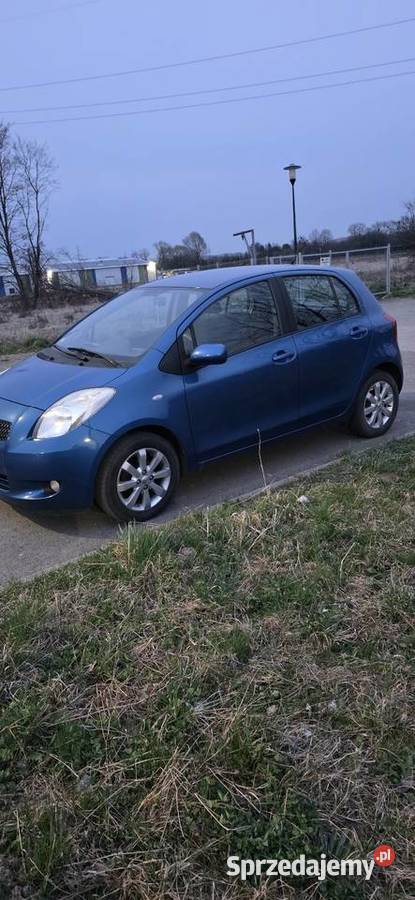 Toyota 13 benzyna klimatyzacja Rok produkcji 2008 Przemyśl