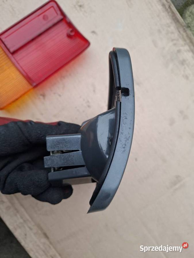 Lampa tył tylna Fiat 126p Maluch EL Strzelce Opolskie