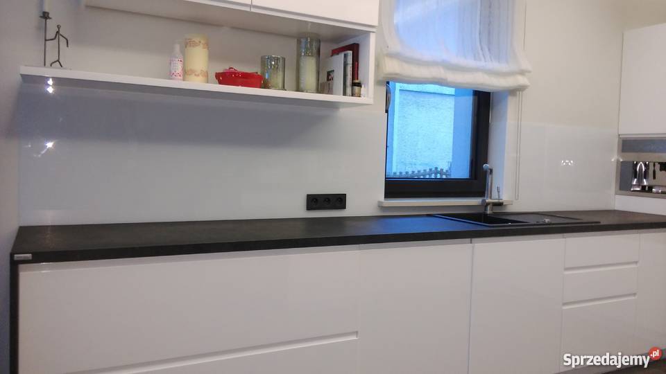 PANELE SZKLANE Z LACOBEL JEDNOKOLOROWE DO KUCHNI Wolsztyn