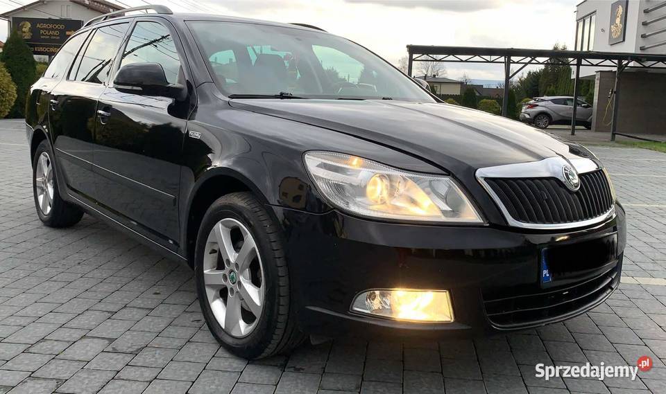 Sprzedam piękną utrzymaną Skodę Octavię 2013 16 welurowa tapicerka