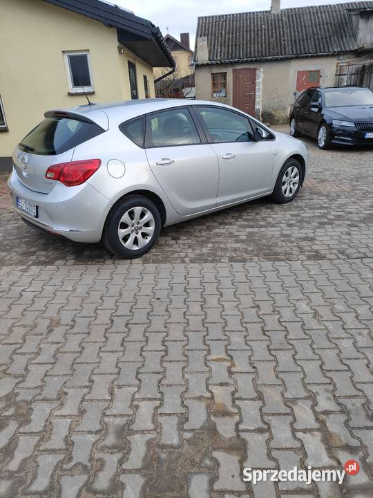 Opel Astra J benzyna gaz 2014 nieuszkodzony Astra łódzkie Poddębice