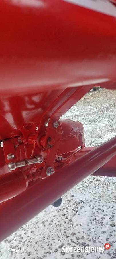 Rozsiewacz Rauch Stryjno-Kolonia