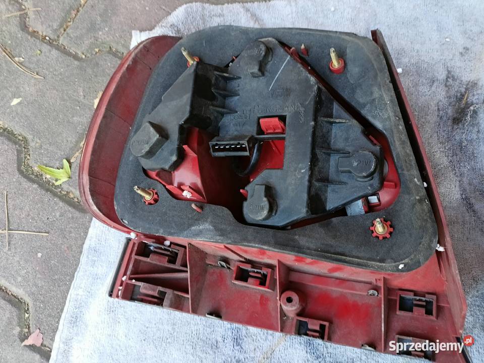lampy tył audi a4 B5 sedan kompletnie Lubartów