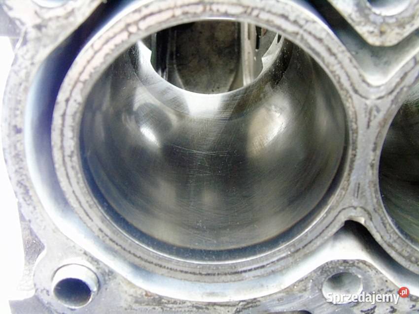 Blok silnika 16 HDI C4 C5 207 307 407 308 206 Sosnowiec sprzedam