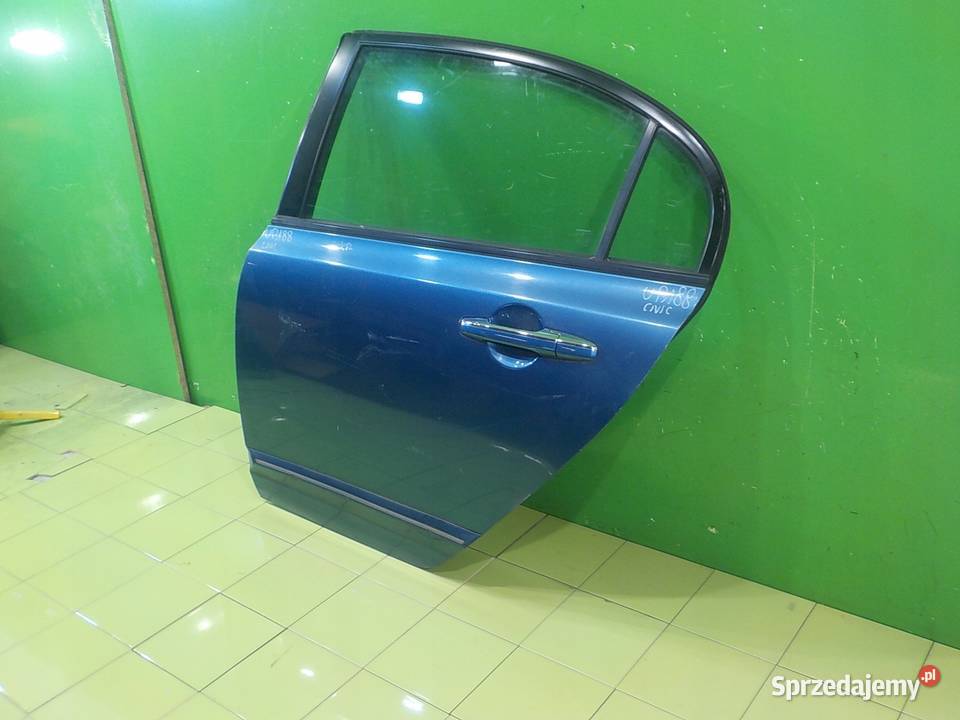 HONDA CIVIC VIII 14 DSI AUT 07r SEDAN 4D drzwi Drzwi Suków sprzedam