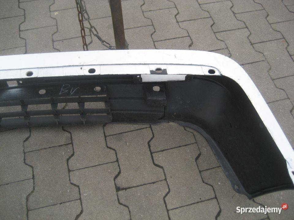 nissan bluebird blubird kombi 8389r zderzak wielkopolskie