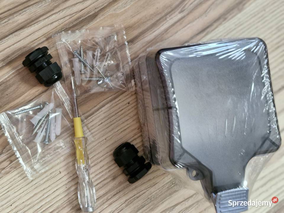 Sprzedam gniazdo nascienne2 duże Części i akcesoria Nowa Sarzyna