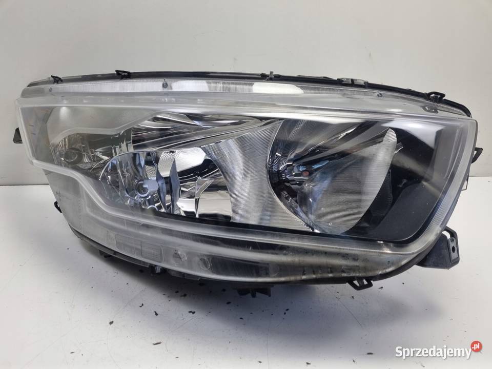 Iveco Daily IV 14 PRZEDNIA LAMPA PRAWA prawy osobowe lubelskie