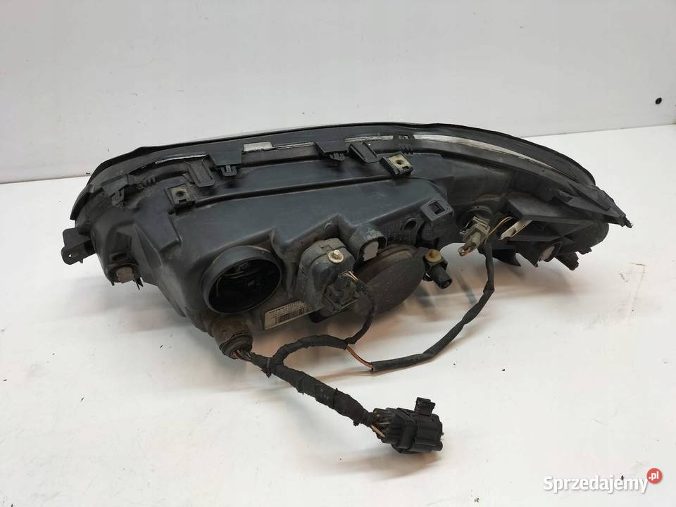 LAMPA PRZÓD PRAWA XENON EUROPA 1111181 Volvo S60 Rok produkcji 2006 świętokrzyskie sprzedam