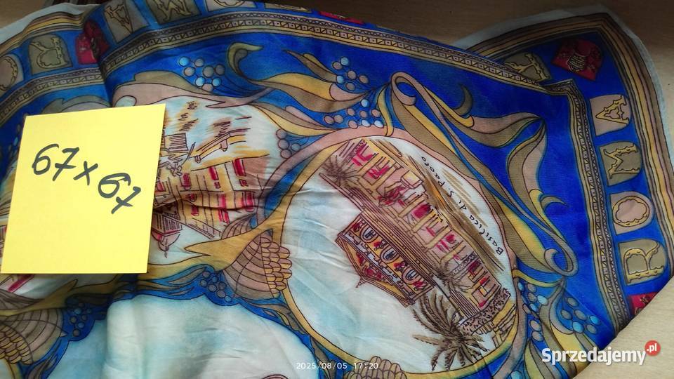 Apaszka z motywami Rzymu Nakło nad Notecią sprzedam