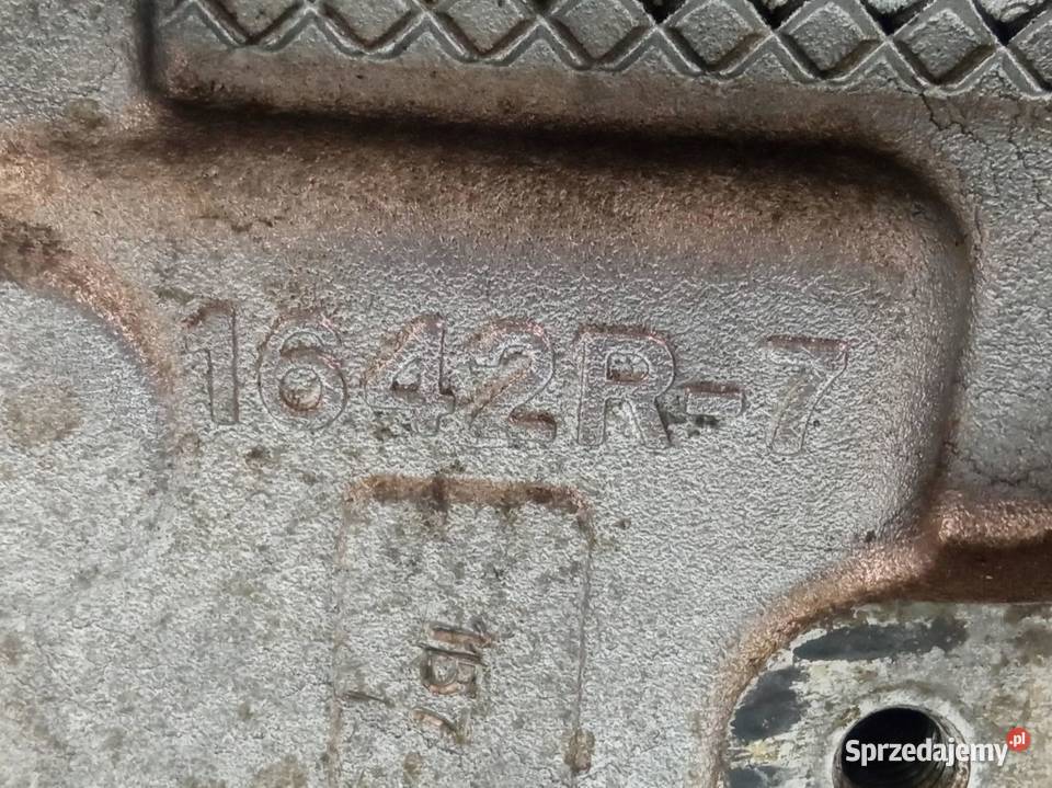 GŁOWICA KOMPLETNA 1642R7 132656629R 900 09 TCE osobowe