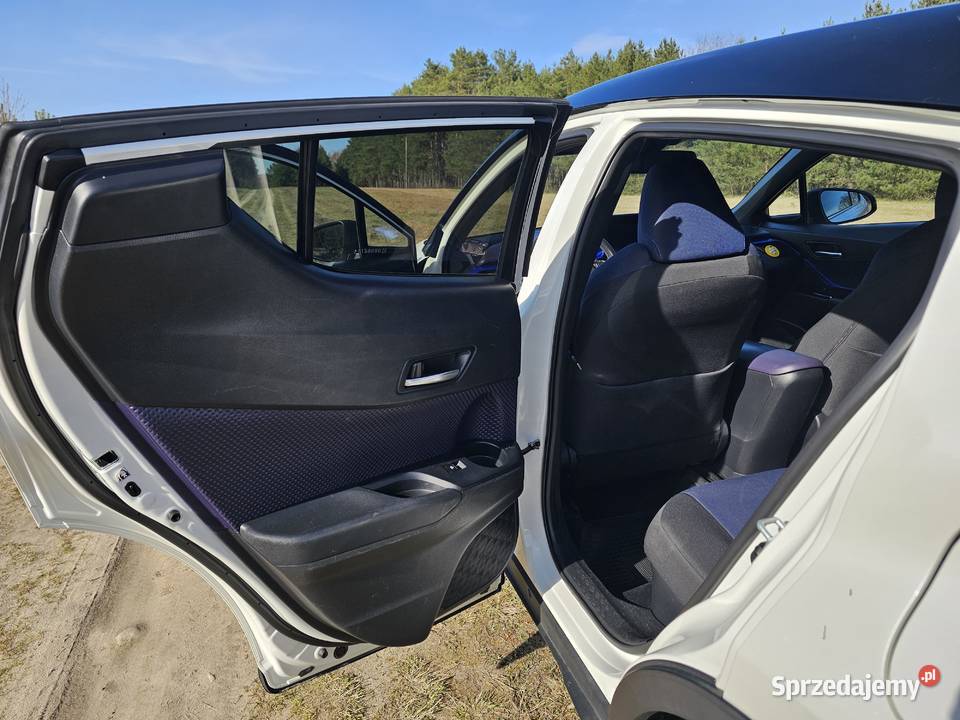 Toyota CHR 2017r hybryda 1798cm3 Kluki
