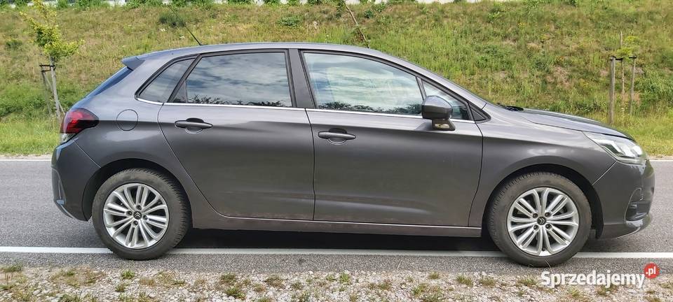Citroen C4 HB 16 eHDI 114 2015r 92 300 NAVI świętokrzyskie