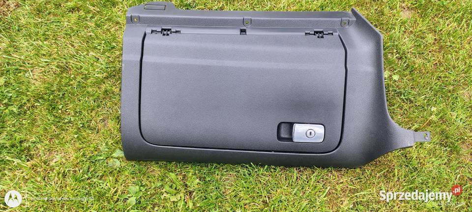 1K1857290 schowek strona pasażera VW Jetta Golf dolnośląskie Lubin