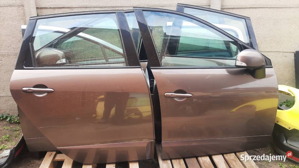 drzwi tylne Renault Scenic 3 III lak TECNB prawe Dębno