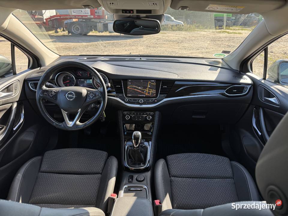 Opel Astra 14 BENZYNA Klimatronik Nawigacja radio Konin