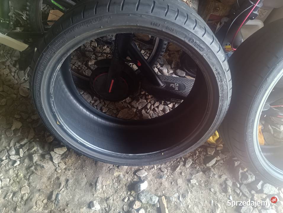 Letnie opony Nokian 22535 r19 Skorzeszyce