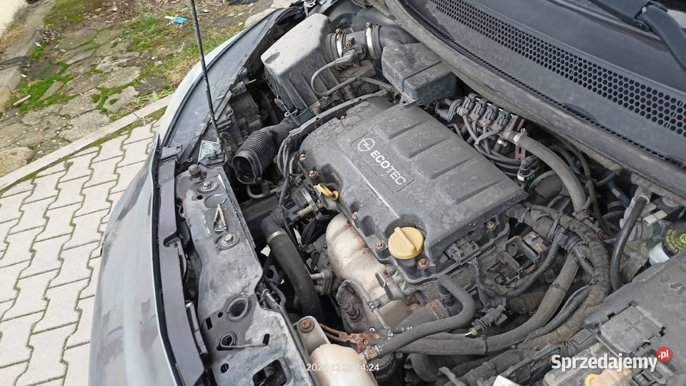 Opel Corsa E 14 LPG 2016 VAT1A uszkodzony elektryczne lusterka Białystok