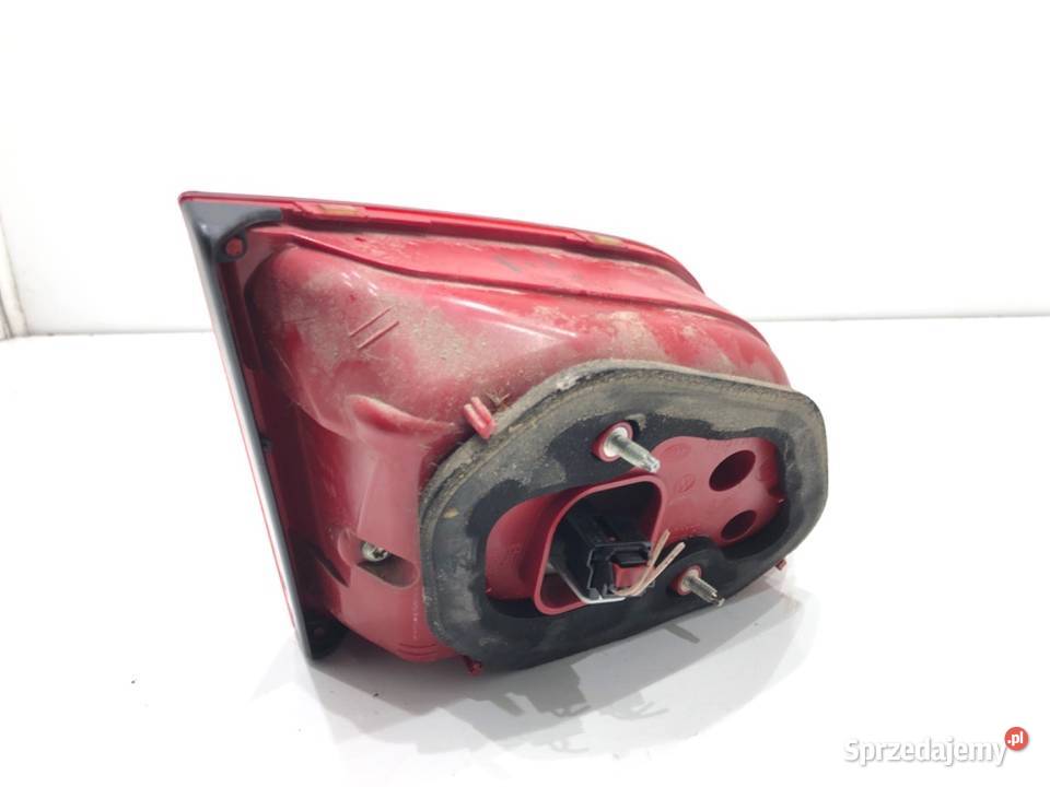 LAMPA TYŁ PRAWA WEWNĘTRZNA VW PASSAT B7 osobowe