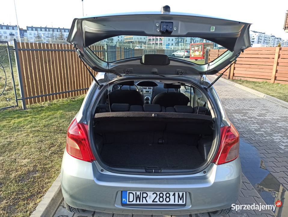 Zadbana Toyota Yaris II 2006 10 aktualne badania Wrocław