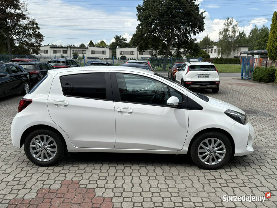 Toyota Yaris 13 99 KameraBluetooth Gwarancja III Tarnowskie Góry sprzedam