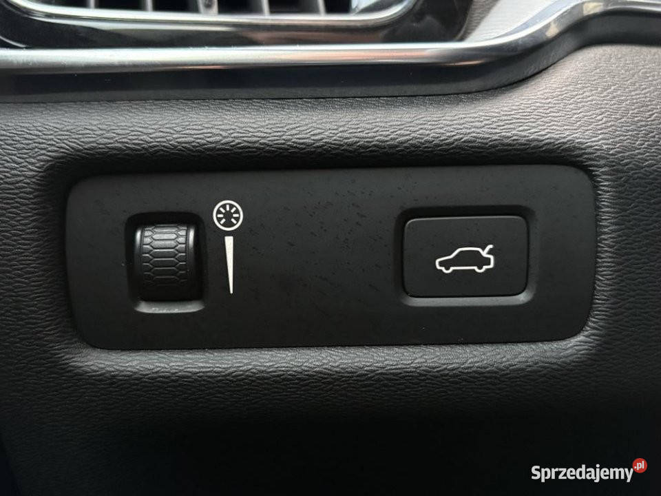 Volvo V60 2020r Pilot Assist ACC Podgrzew Fotele Rok produkcji 2020 Warszawa
