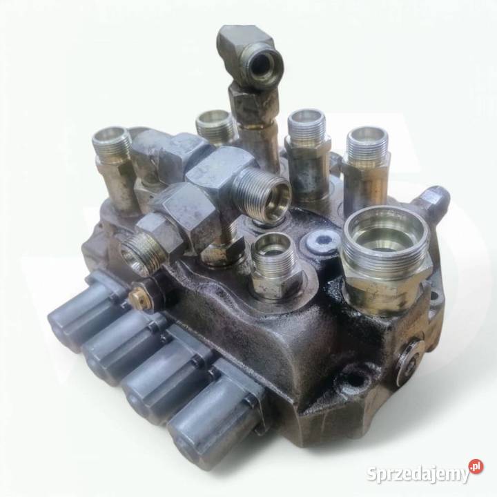 Rozdzielacz 124187 10A400011 224720 Manitou MLT