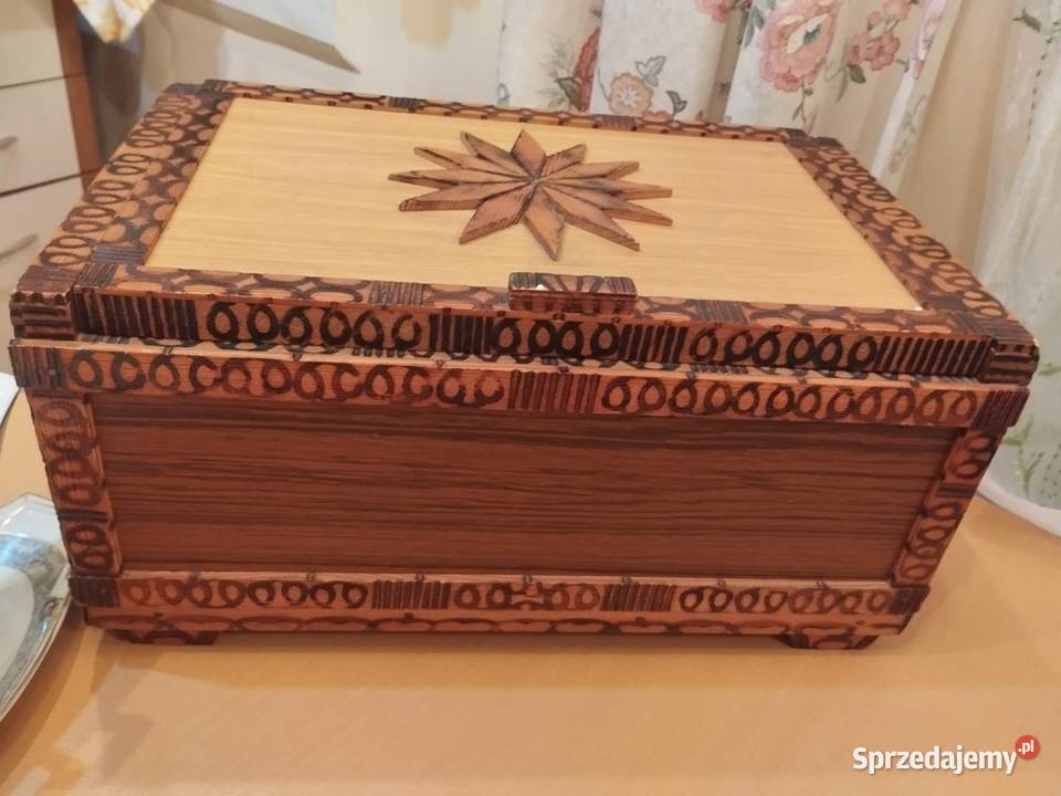 wyprzedaż różności lampka skrzynia wazon aparat