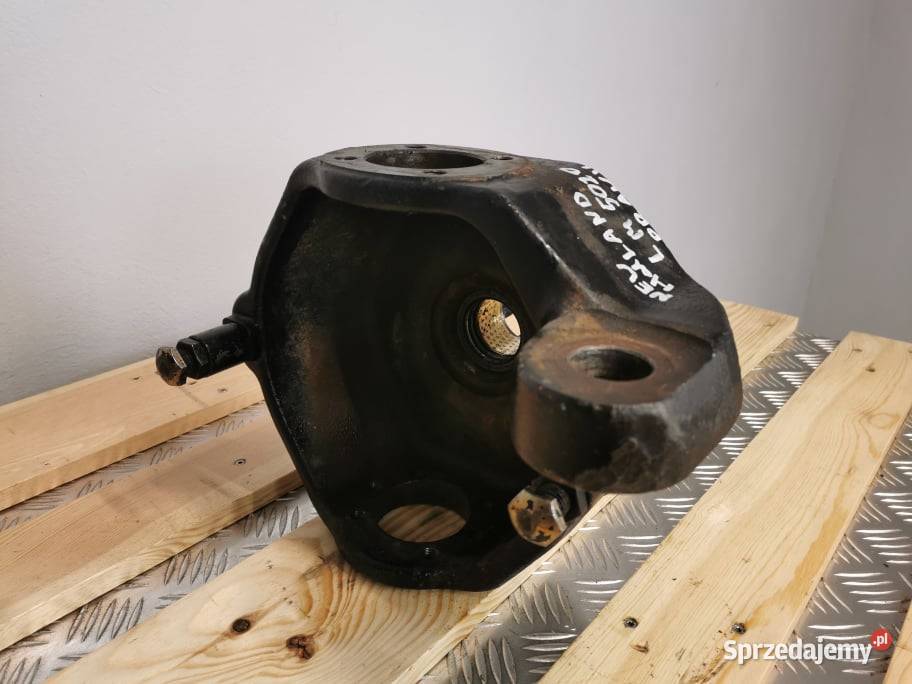 Zwrotnica Manitou MLT 62575H Spicer prawy przód Wilkowo