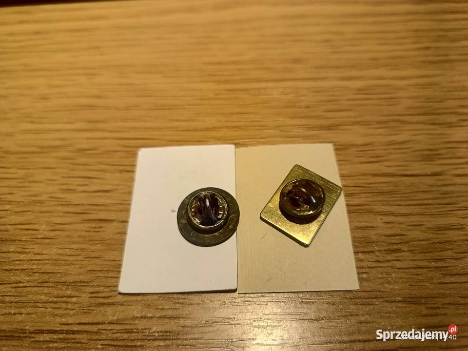 Odznaki klubowe na wymianę Wronki