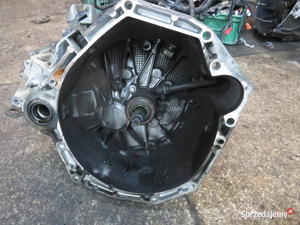 SKRZYNIA BIEGÓW QASHQAI J10 15 DCI 8201010268 osobowe