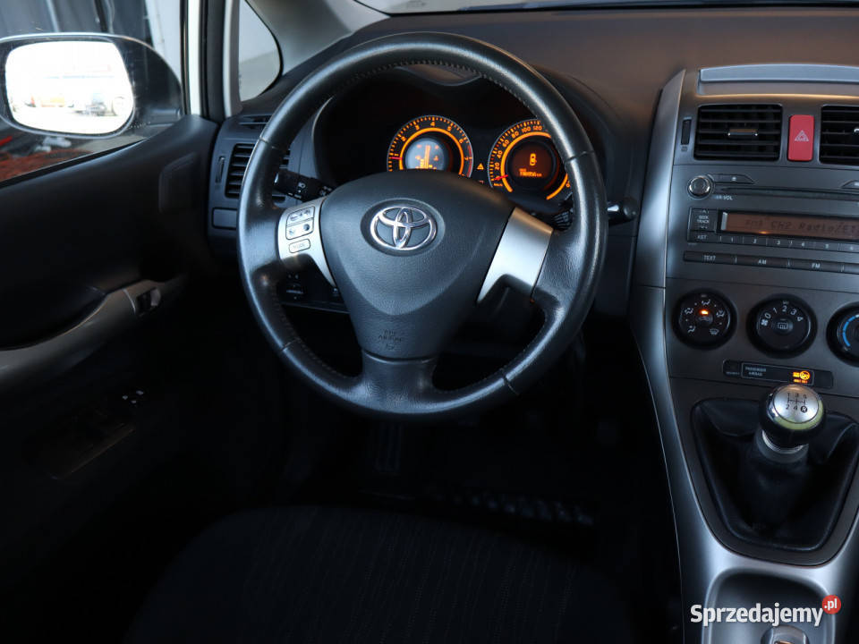 Toyota Auris 14 VVTi 1398cm3 Bielany Wrocławskie