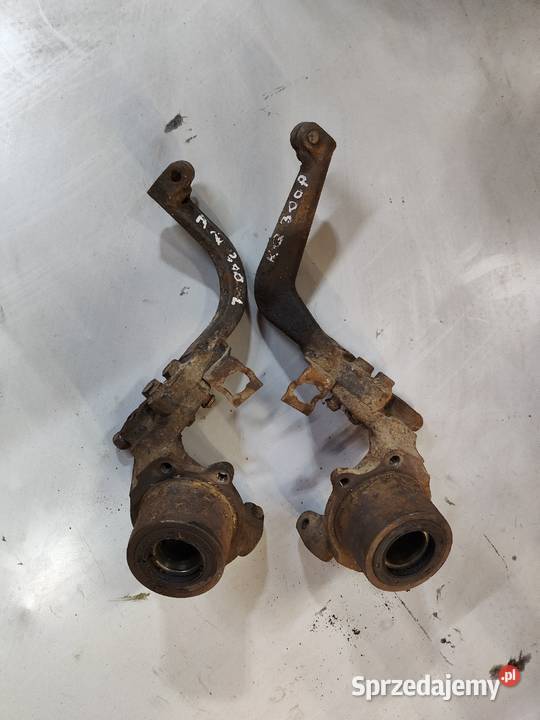 Zwrotnica Suzuki kingquad 300 przód prawa lewa Wiele