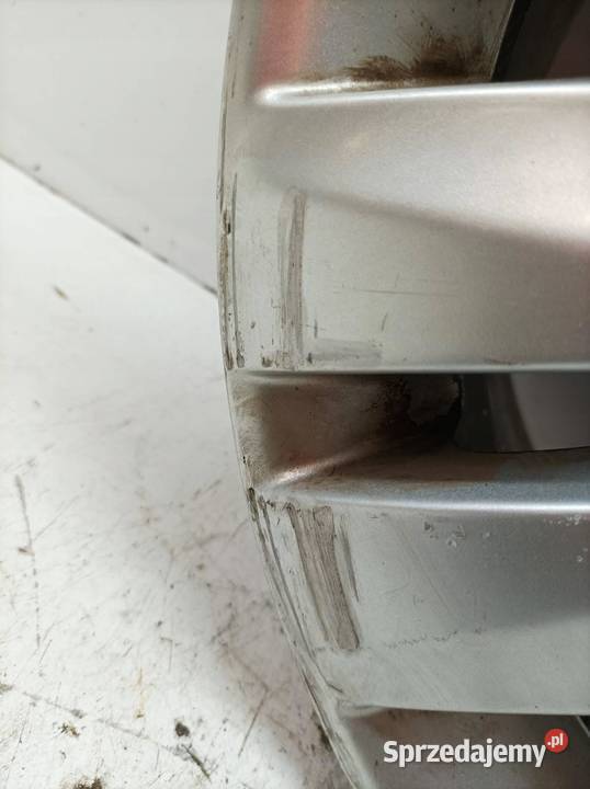 FELGA ALUMINIOWA R17 4X108 ET29 OC64MM 7J17