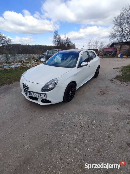 Alfa Romeo Giulietta Rok produkcji 2011 Międzybórz