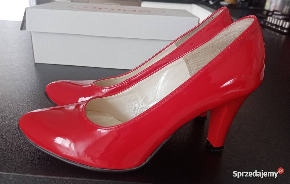 Buty na obcasie czerwone r 37 skóra ekologiczna wielkopolskie Konin sprzedam