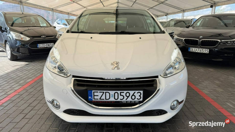 Peugeot 208 16 Benzyna 120 Panorama Dach Zarejestrowany w Polsce Zduńska Wola