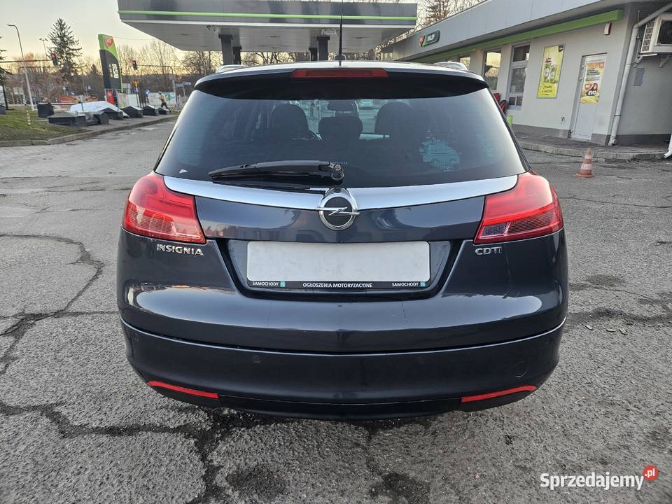 Opel Insignia 20CDTI 130 Automat EURO5 Combi Rok produkcji 2010 Sanok
