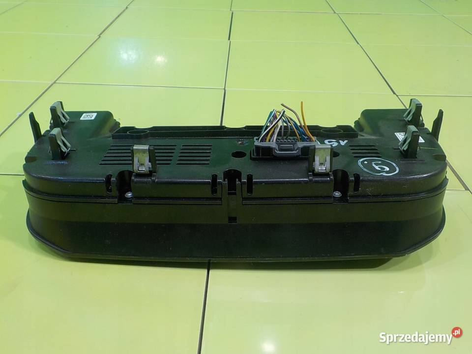 JAGUAR XE 20 D 16r SEDAN 4D panel klimatyzacji Panele sterowania, przełączniki Suków sprzedam