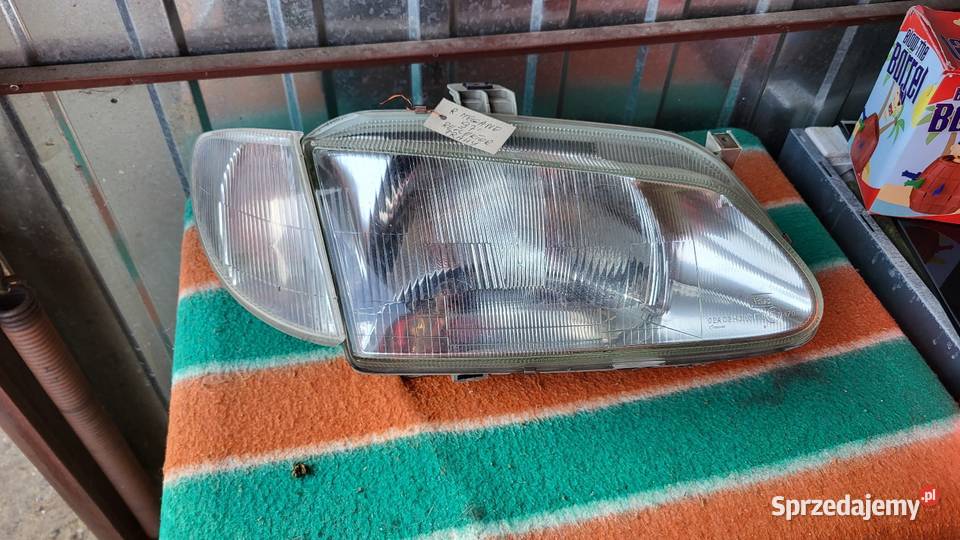 Lampa Reflektor Renault Megane Puszczykowo