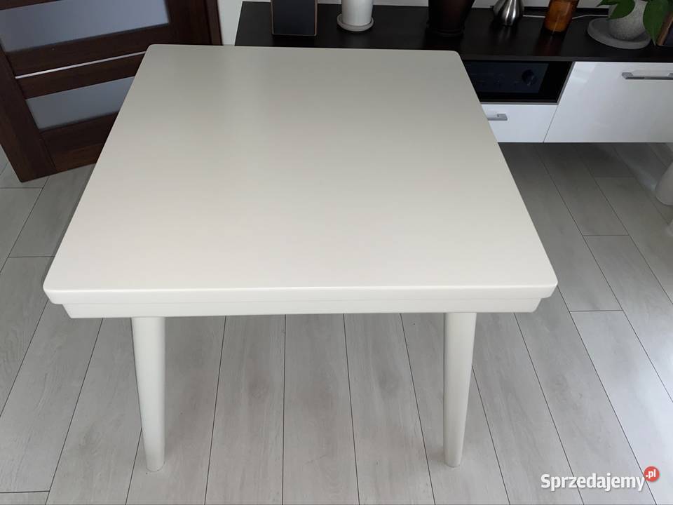 Piękny masywny stół 80x80