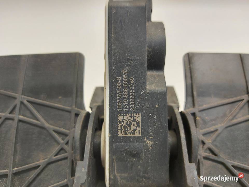 TESLA MODEL Y 2024r ROLETA ŻALUZJA 109776700B dolnośląskie