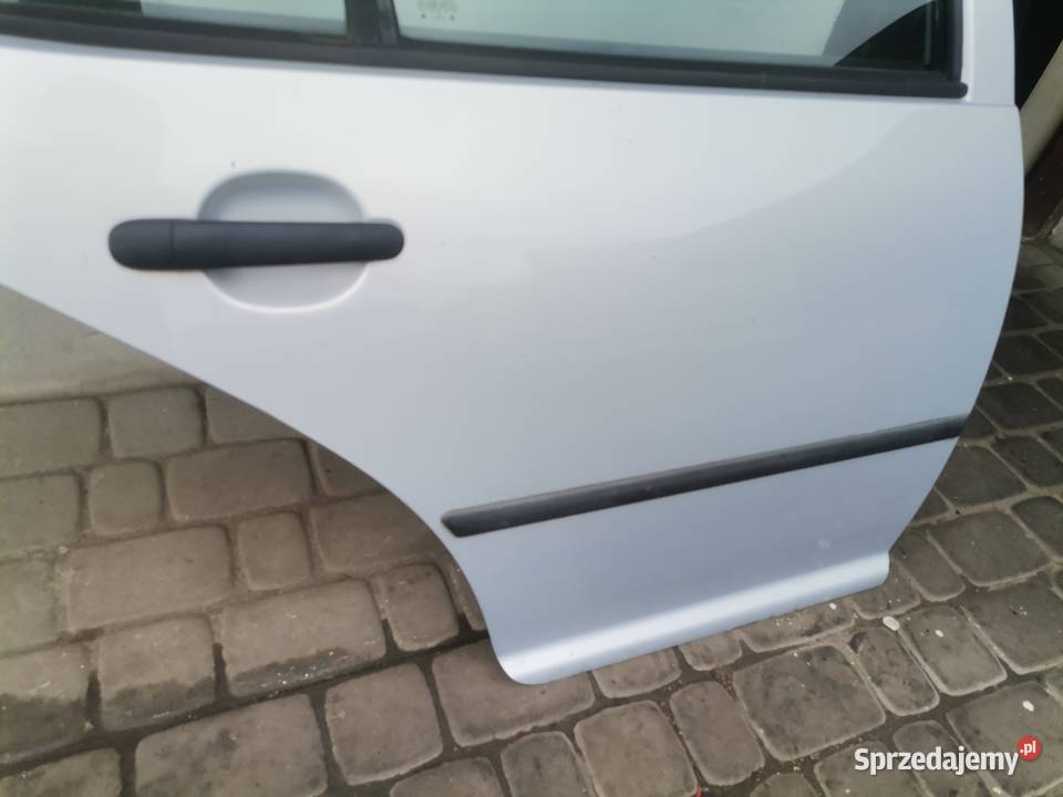 VOLKSWAGEN GOLF 4 IV 5D DRZWI PRAWY TYŁ Drzwi Nowy Sącz