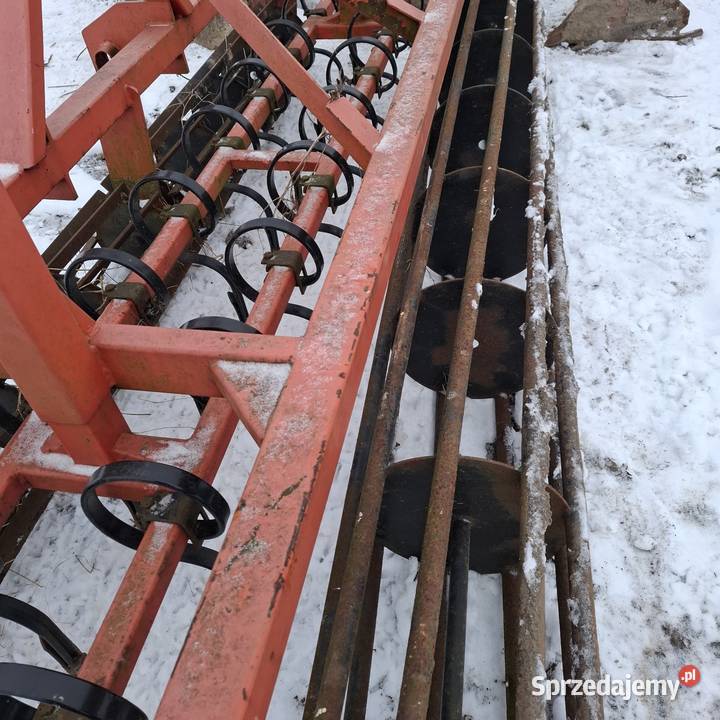 Agregat uprawowy 3m z wałem z przodu i ciężkim Wieluń