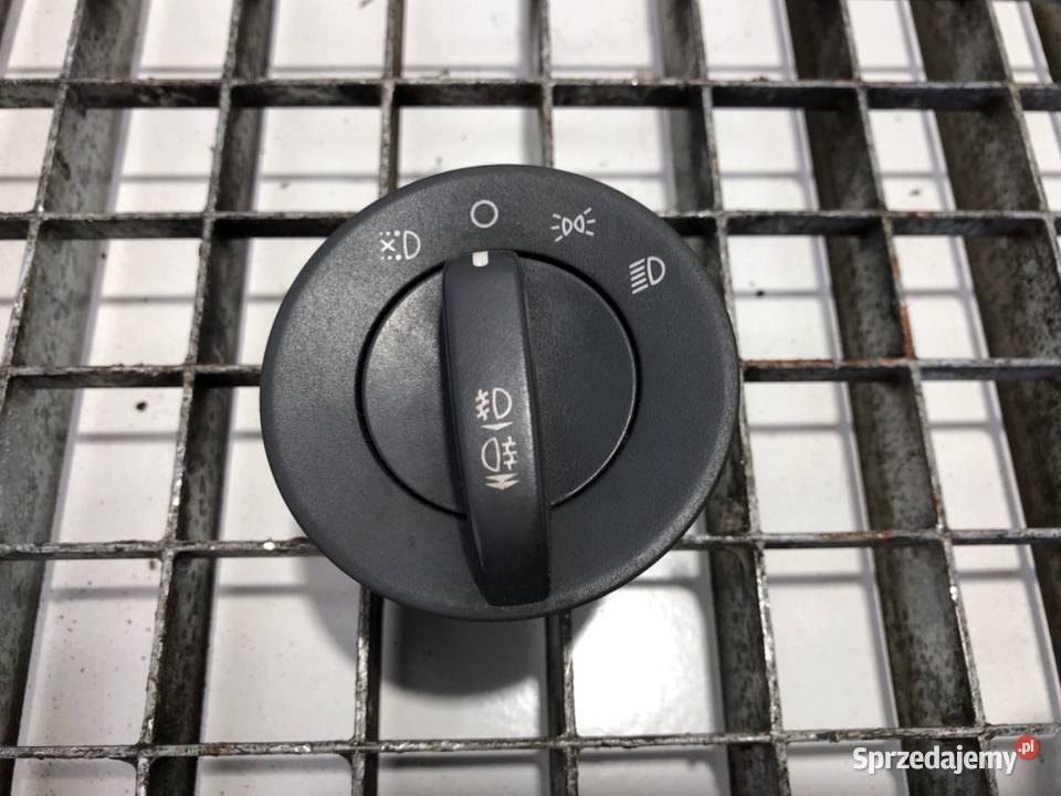 WŁĄCZNIK ŚWIATEŁ DAF XF 22151902 PRZYCISK