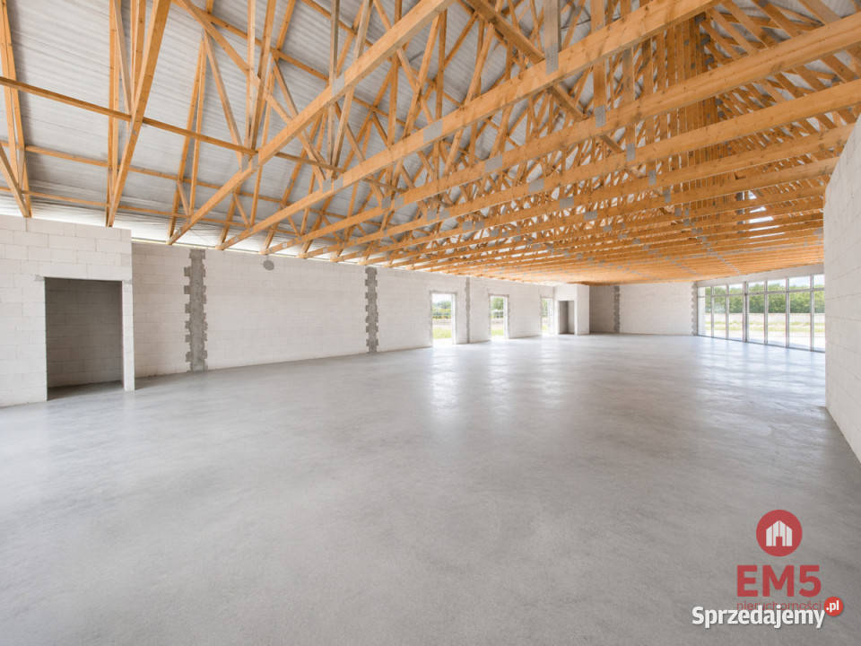 wynajmu lokalu 390m2 Nowodworce handlowo-usługowy