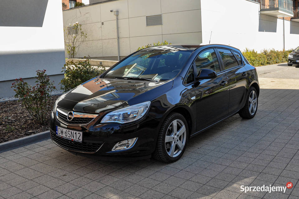 Opel Astra J 14T 121 Bezwypadkowa Wrocław sprzedam