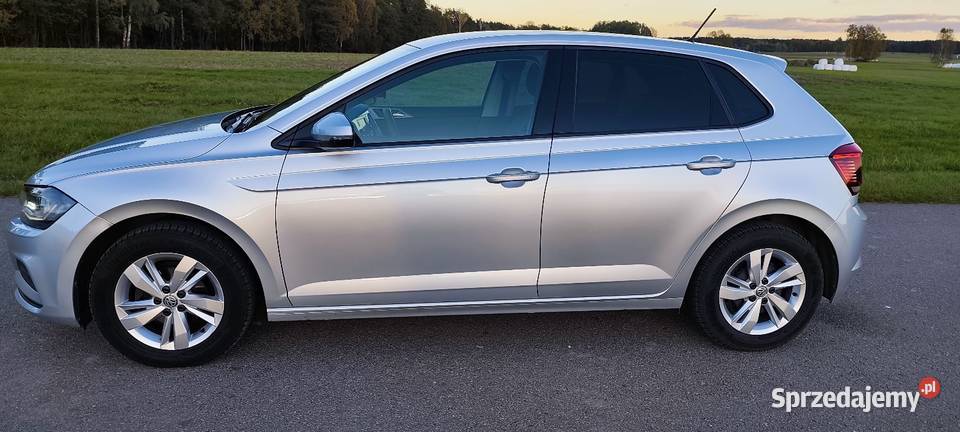 Volkswagen Polo VW Polo 2019 9990 95 benzyna srebrny