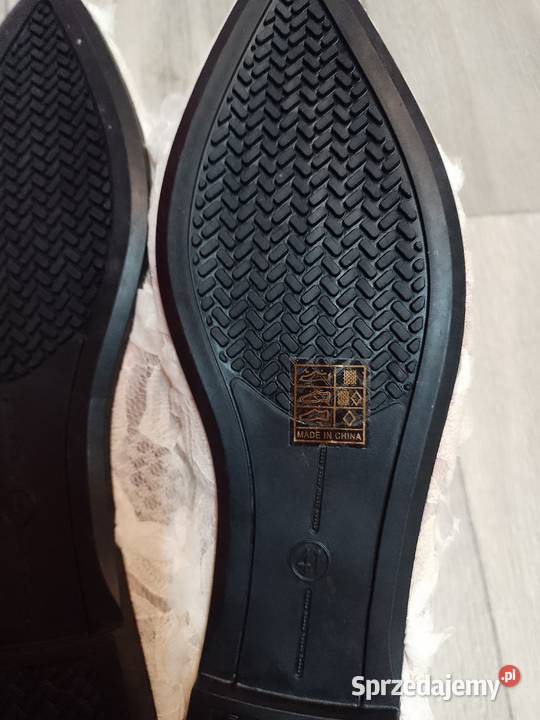 4041 Kremowe bogato zdobione różami ślubne Kraków