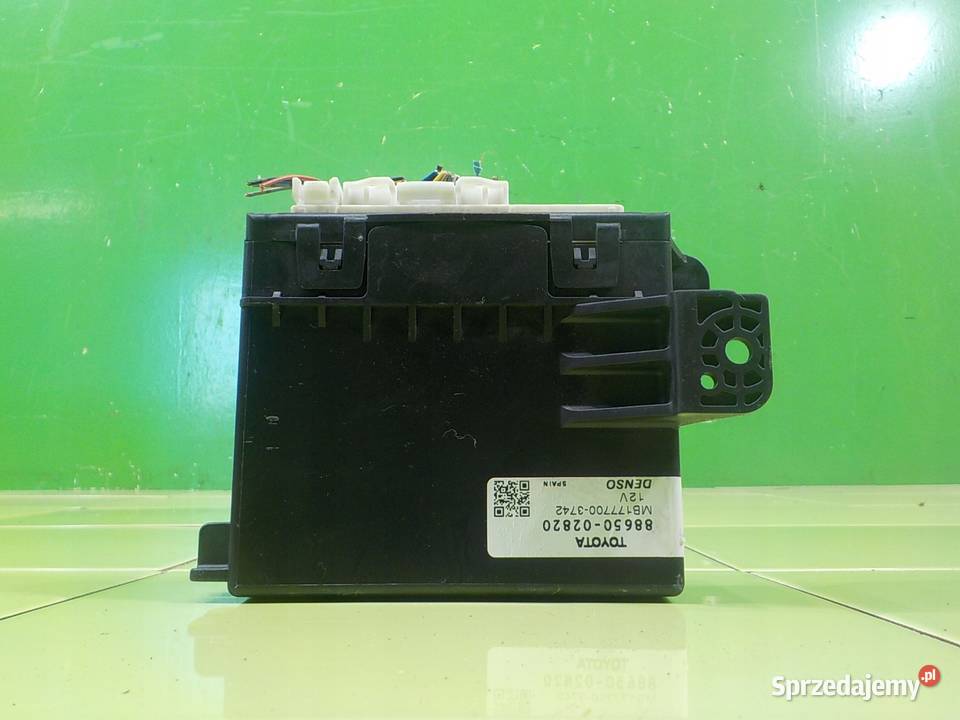 AURIS I LIFT 18 VVTI 11r HB 5D modul sterownik Suków sprzedam